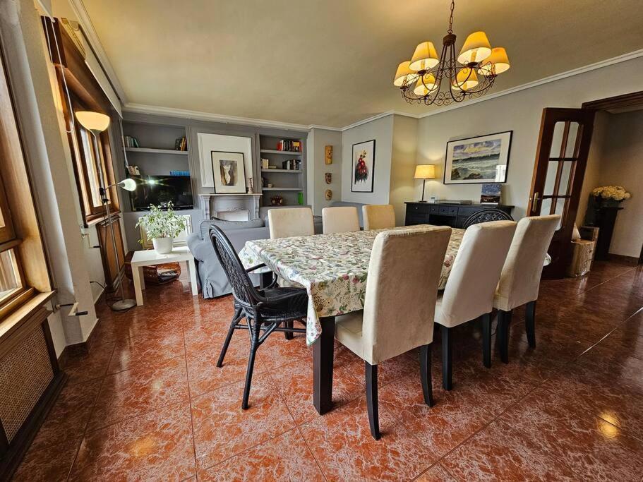 15A04 Duplex Y Garaje En Centro Apartment Llanes Luaran gambar